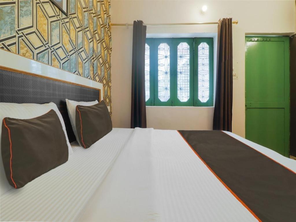 The Roxxy Royal Resort Rishīkesh Exteriör bild